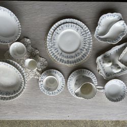 Royal Albert Memory lane China 