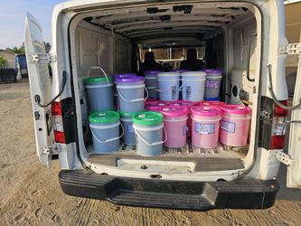 LAUNDRY DETERGENTE 5 GALLONES  BUCKETS & SOFTENER & MORE