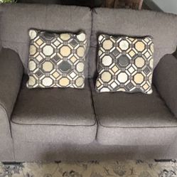 Couch / Love Seat With Pillows 