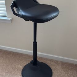 Chair / Stool - Adjustable
