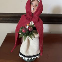 BYERS CHOICE CAROLER!!!  MUST SEE!!!  EXCELLENT CONDITION!!!  PAID $75.00  WOW!!!  $10.00