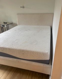 Queen Size mattress and bed