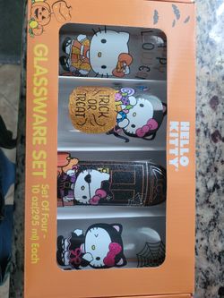 Hello Kitty Glassware Set