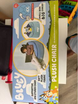 Bluey plush chair
