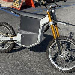 High Performance Off-road Motorcycle 55-60mph