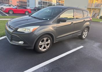 2015 FORD ESCAPE SE