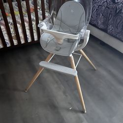 Baby Feeding Table