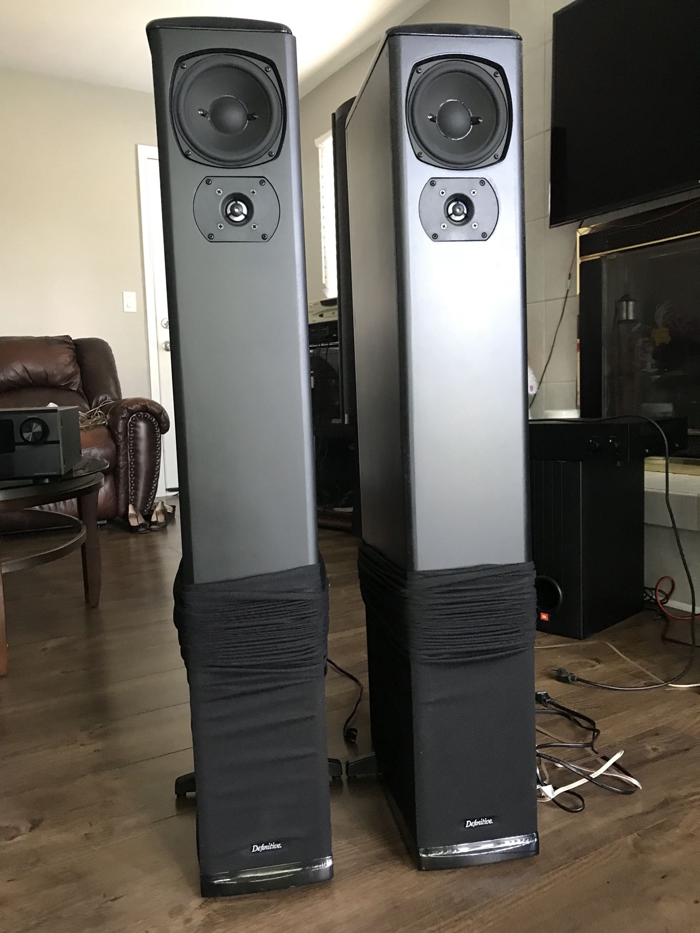 Definitive Technology BP7004 Main / Stereo Speakers