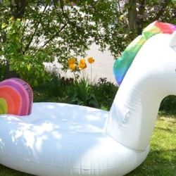 UNICORN WATER SLIDE
