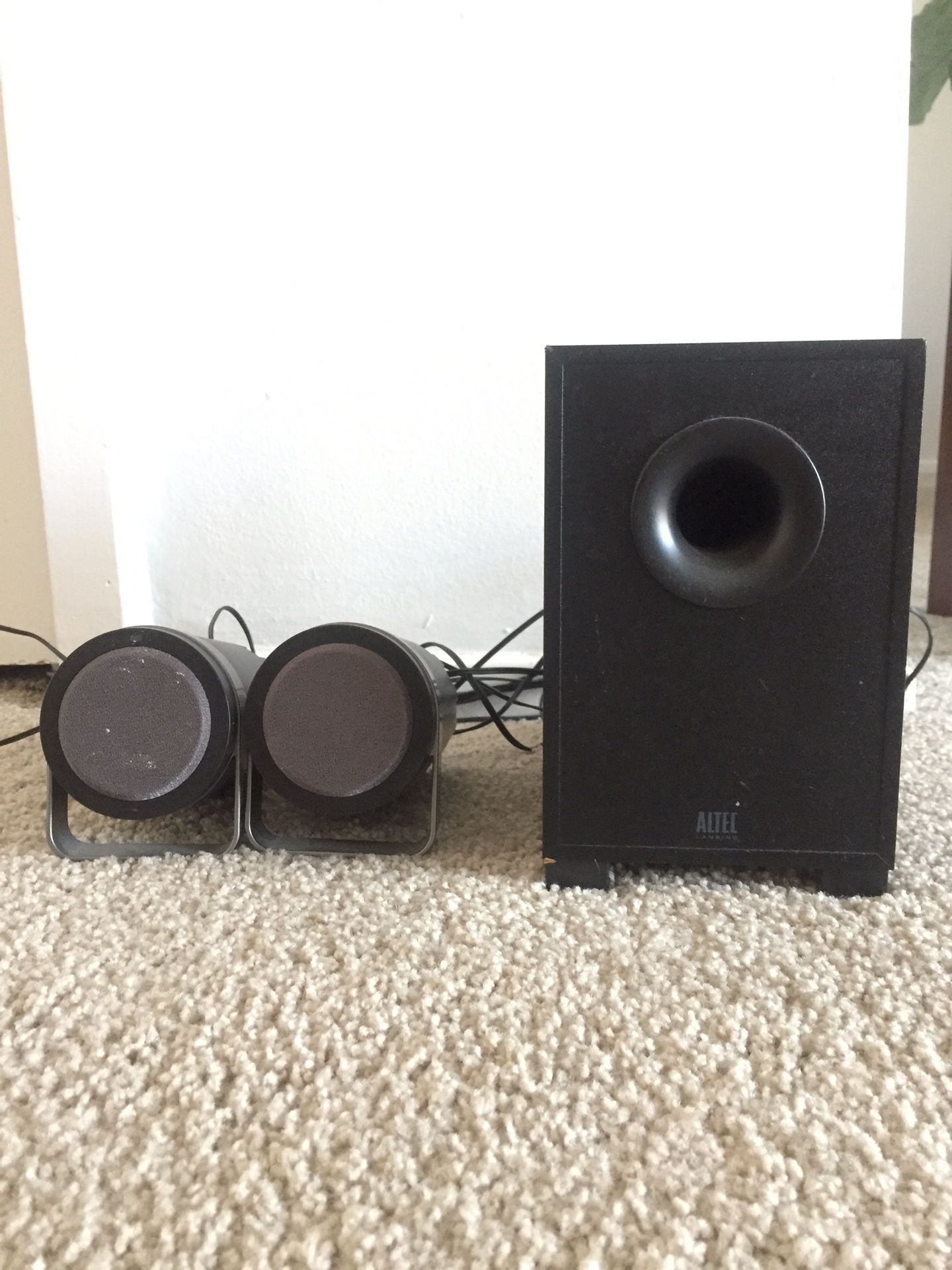 Altec speakers & subwoofer