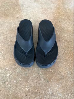 Black womens crocs sandals size 8