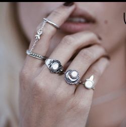 Set of oxide ring & 3 pony necklace