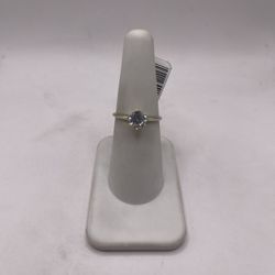 14kt Gold Engagement Style Ring w/ Stone
