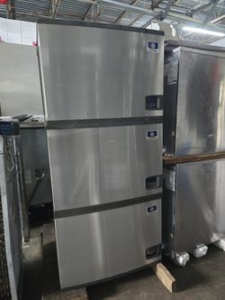 H754 ICE MACHINE Manitowoc 450 LB (each) ICE MAKER