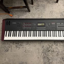 Yamaha MOXF8