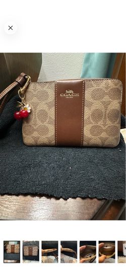 Coach New York Signature Zip Wristlet