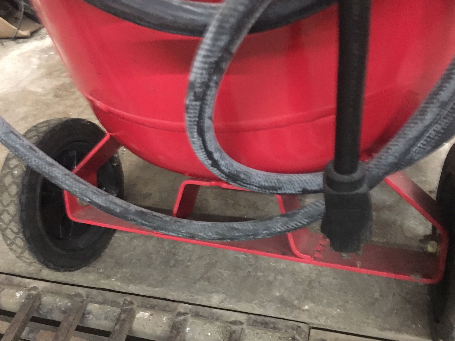 Craftsman 16471 26 gal. Air Compressor for Sale in Oak Lawn IL