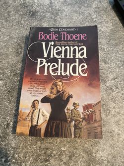 Vienna Prelude (The Zion Covenant, Book 1) - Paperback By Thoene, Bodie - GOOD