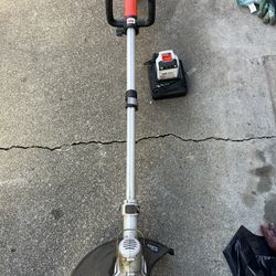 Black & Decker LST136 36V 40V MAX Lithium-Ion 13 STRING TRIMMER W/POWER  COMMAND for Sale in Concord, CA - OfferUp
