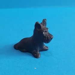 Vintage Miniature 1.5'' Black Cast Iron Scottish Terrier Scotty Dog Figurine.