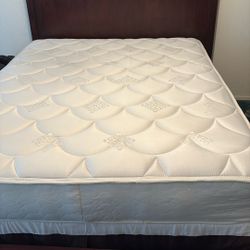 Queen Bed $200 OBO