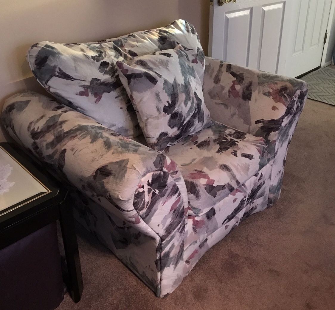 3 piece couch (sofa), loveseat & chair (white/multicolor) furniture in Toms River