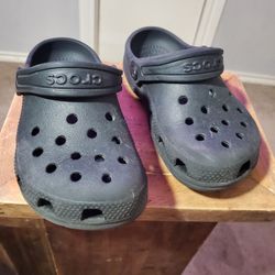 Kid Crocs