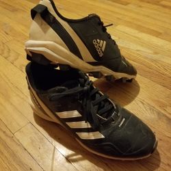 Adidas size 5Y baseball cleats