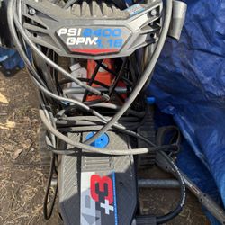 Pressure washer needs nozzle and hose