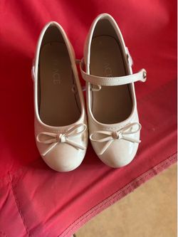Girls Dress Shoes..