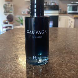 Dior Sauvage Eau De Parfum 200ml Like New Barely Used