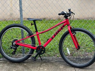 Trek Precaliber 24” Kids Bike