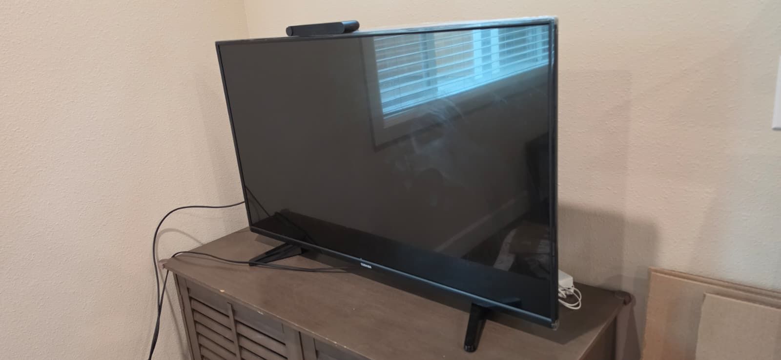 43 inch Toshiba TV ( not smart )