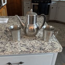 Stainless steel vintage tea pot 2 Pewter  Vintage mugs