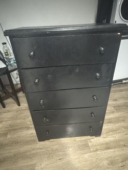 Dresser