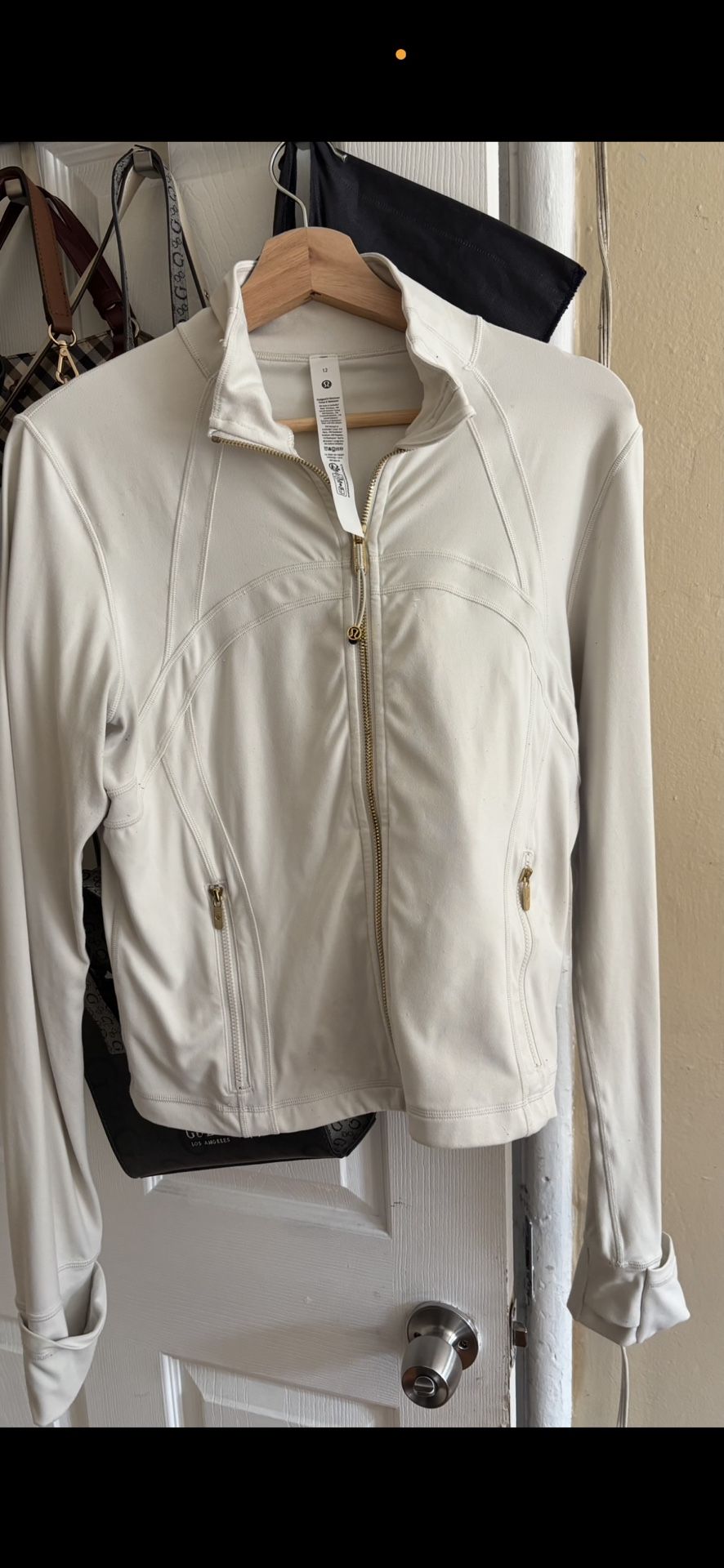 Lululemon jacket size 12