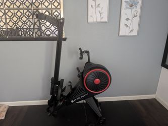 Echelon row exercise machine