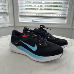 Brand New Women’s Nike Air Sneakers 