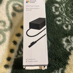 Genuine Microsoft 1706 65W Power Supply Surface Book 3, 4, Surface Pro Q4Q-00001