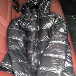 Moncler Maya Puffer Medium
