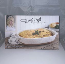Dolly Parton Speckled Stoneware Pie Dish 1.79 Qt. NIB