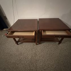 Two Side Table W Drawers 