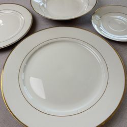 Gibson Designs ANNIVERSARY GOLDEN, Gold Trim 4 Piece Set, Dinner, Salad, Dessert