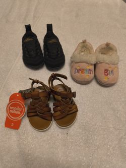 Toddlers Girl Shoes Size 2 $5 Per Pair 