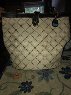 Dooney & Bourke