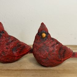 Red Cardinal Bird Resin Figurine 7"x3.5"x5.5"  Detailed - Set of 2- Left Facing