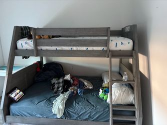 Bunk bed