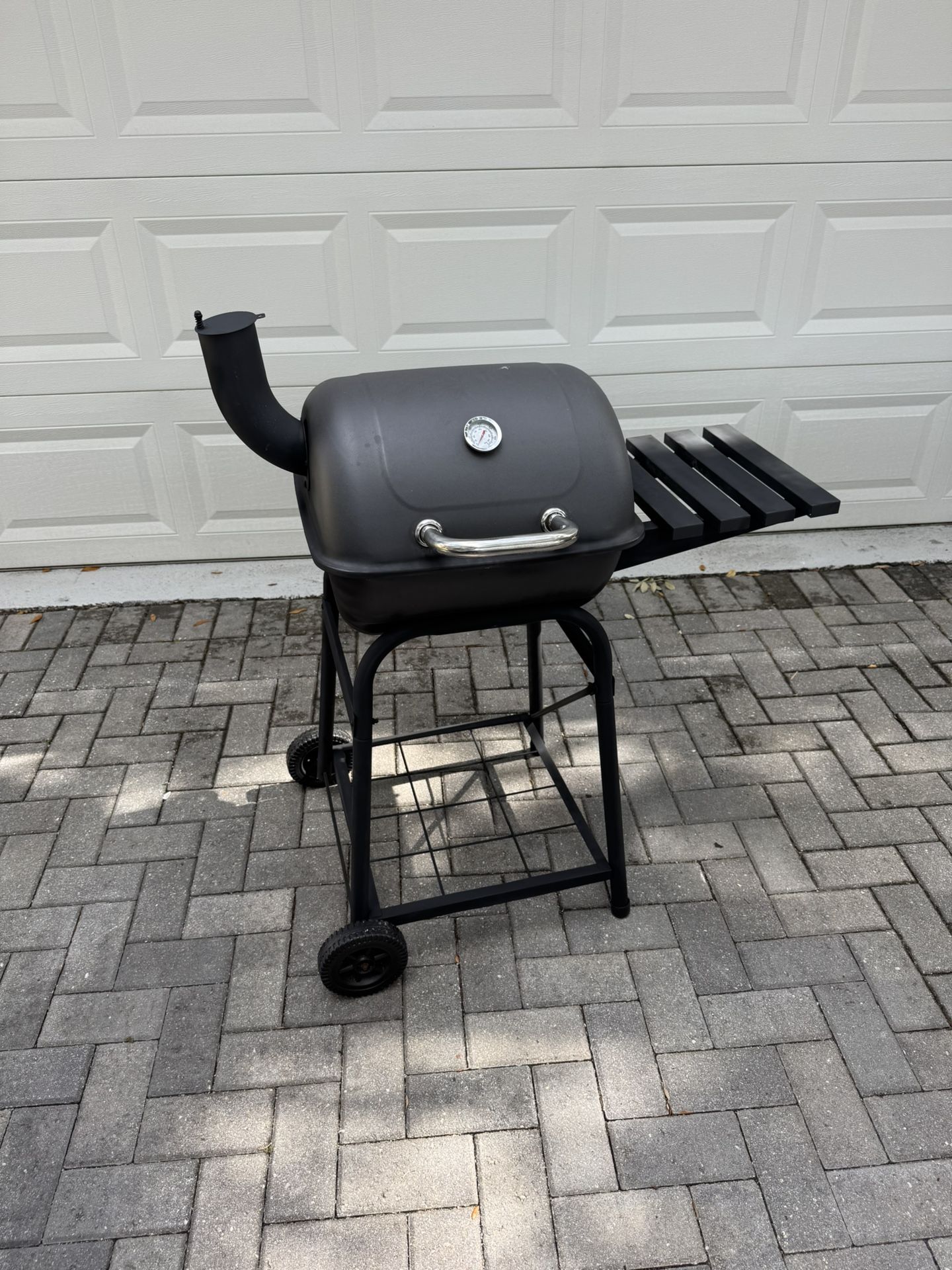 BBQ charcoal Grill