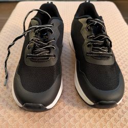 Boys Shoes Size 2