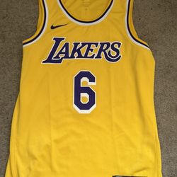 Lakers - Size L - Lebron James #6 Jersey